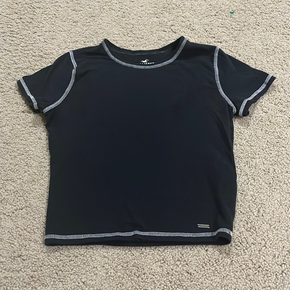 Cropped baby tee from hollister in small, black